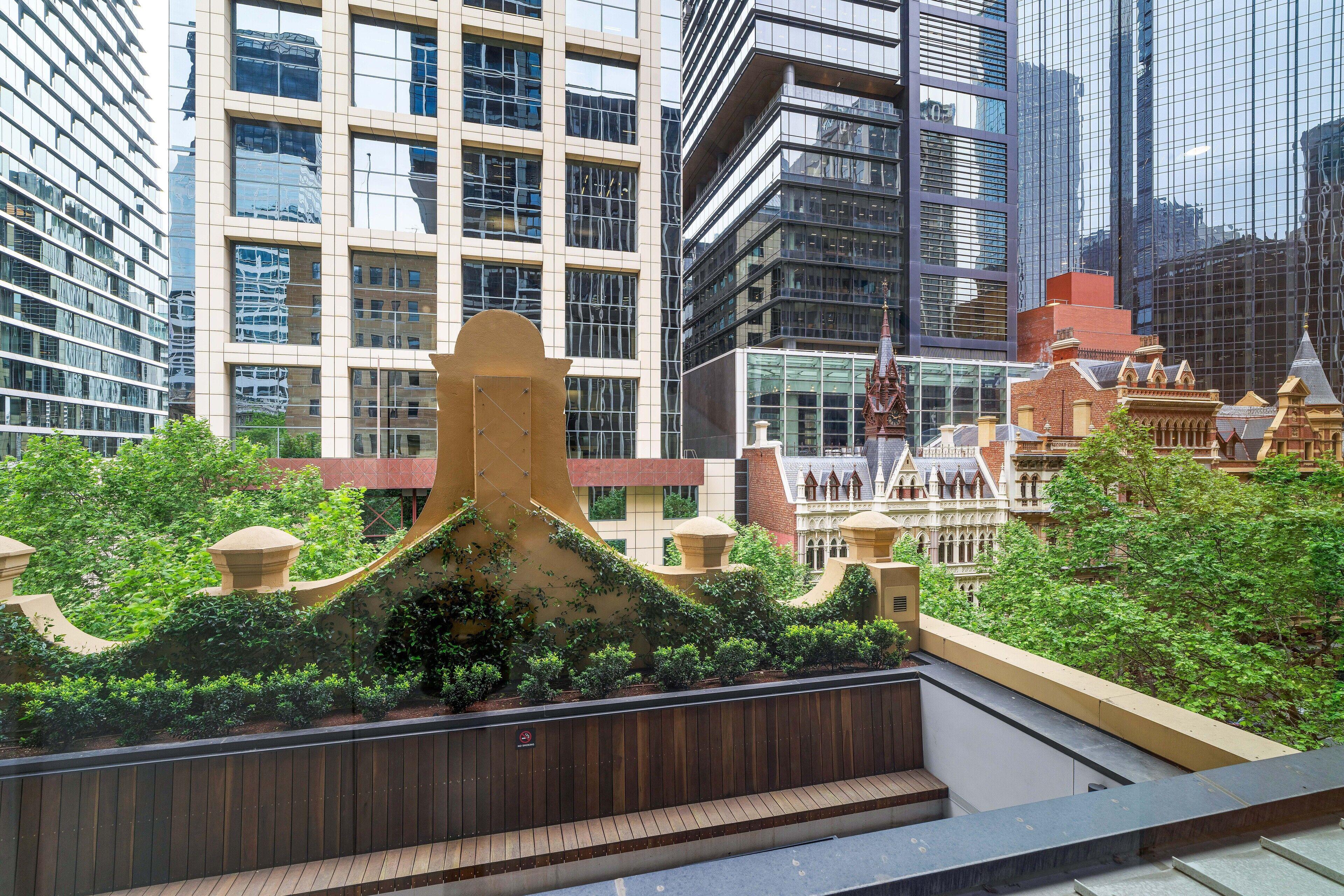Collins House Apartments By Cllix — Photos 1